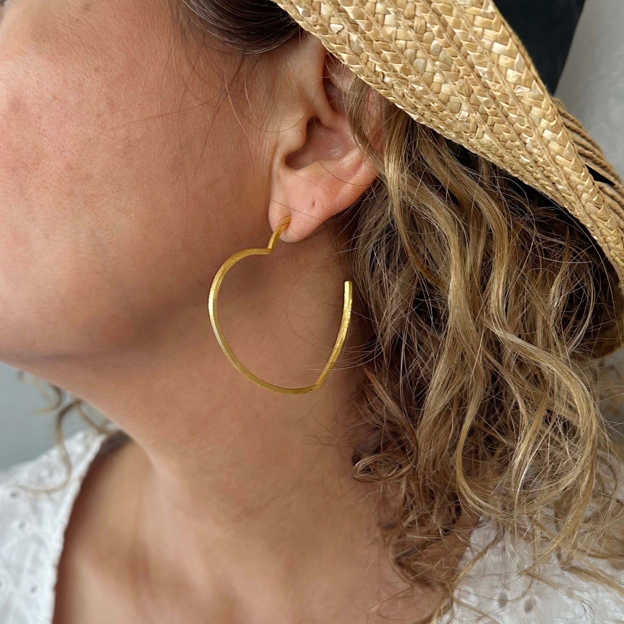 Cherie Hoop Earrings