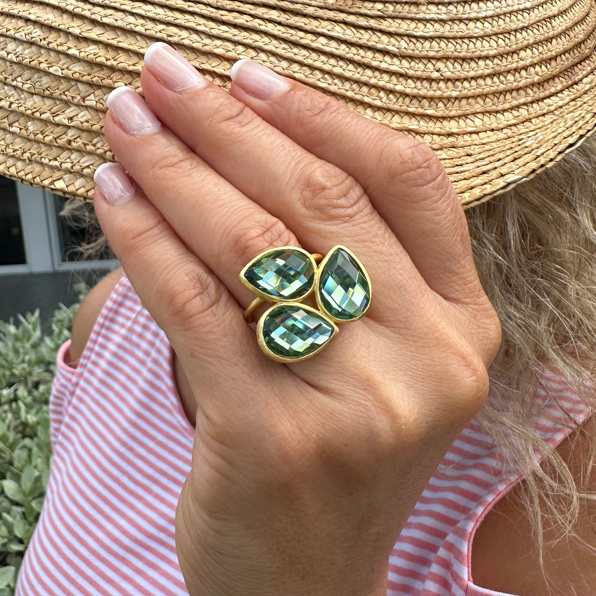 Eliana Ring