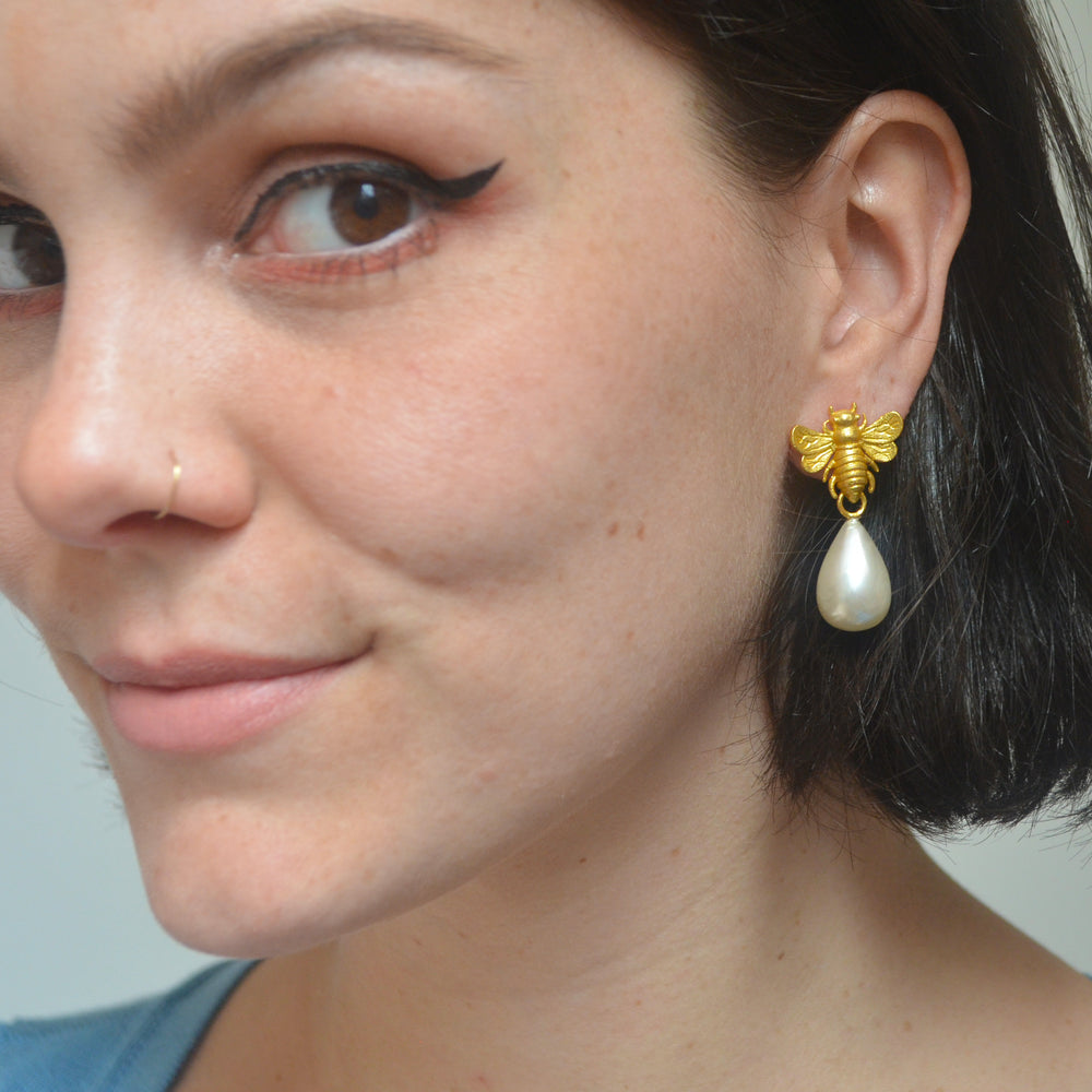 ISADORA POST EARRINGS