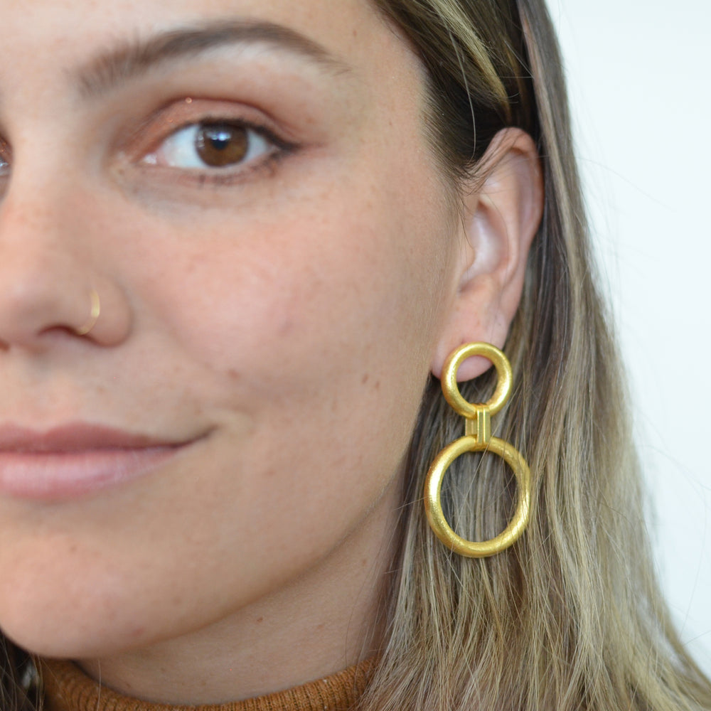 CELTA LINK EARRINGS